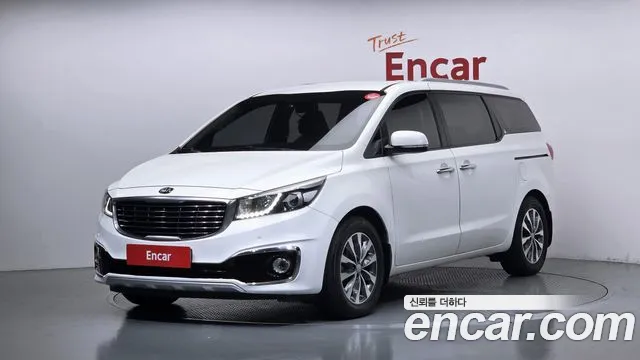 Kia Canival 2017 — photo 1