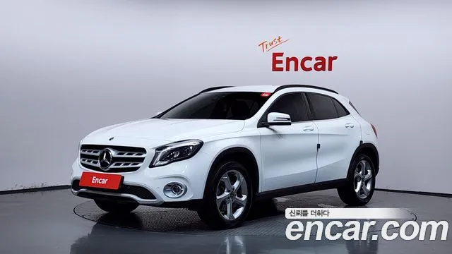 Mercedes-Benz GLA-Class 2019 — photo 1