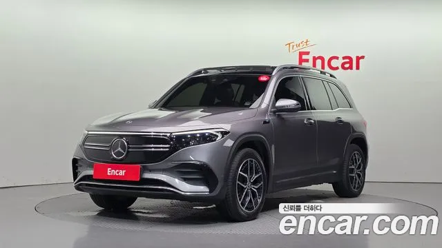 Mercedes-Benz EQB 2022 — photo 1