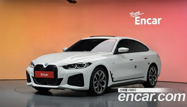 BMW i4 2023 — photo 1