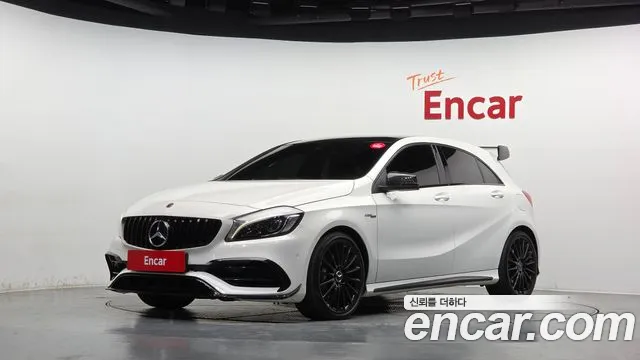 Mercedes-Benz A-Class 2018 — photo 1