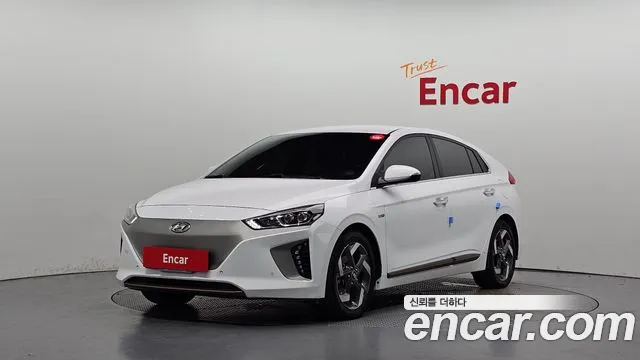 Hyundai Ioniq 2018 — photo 1