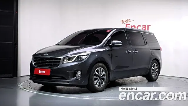 Kia Canival 2015 — photo 1