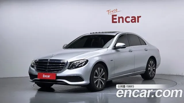 Mercedes-Benz E-Class 2020 — photo 1