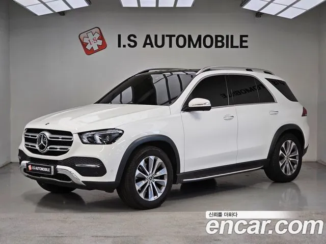 Mercedes-Benz GLE-Class 2022 — photo 1