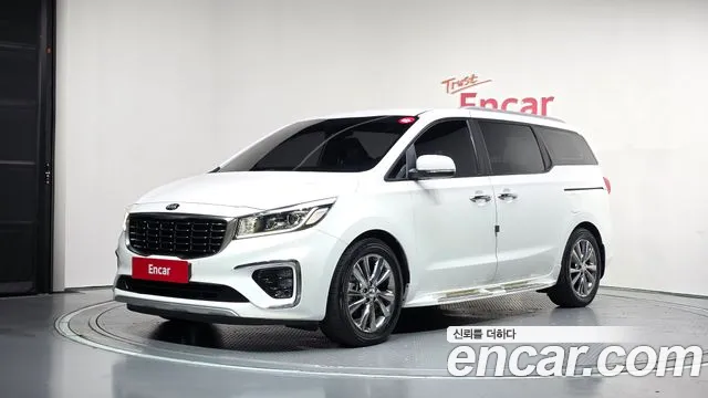 Kia Canival 2019 — photo 1