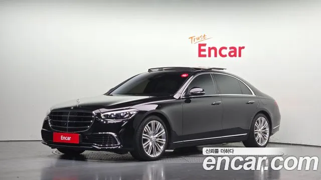 Mercedes-Benz S-Class 2023 — photo 1