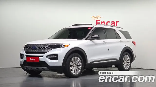 Ford Explorer 2021 — photo 1
