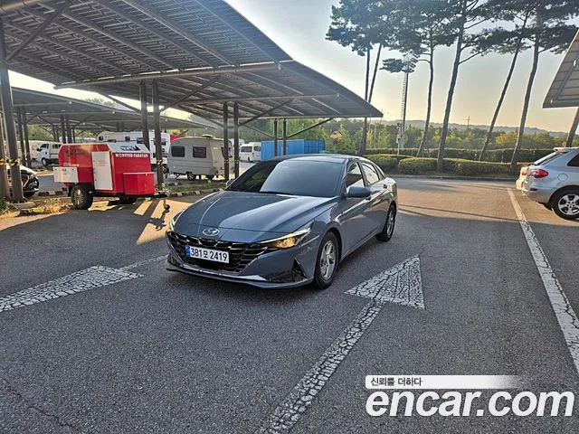 Hyundai AVANTE 2022 — photo 1
