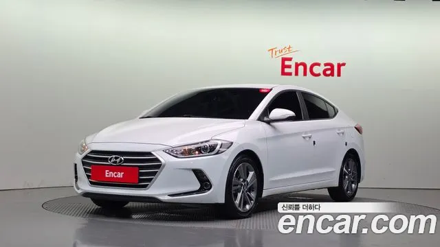 Hyundai AVANTE 2018 — photo 1