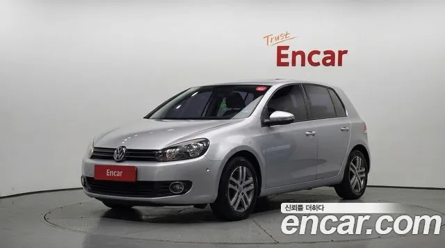 Volkswagen Golf 2010 — photo 1