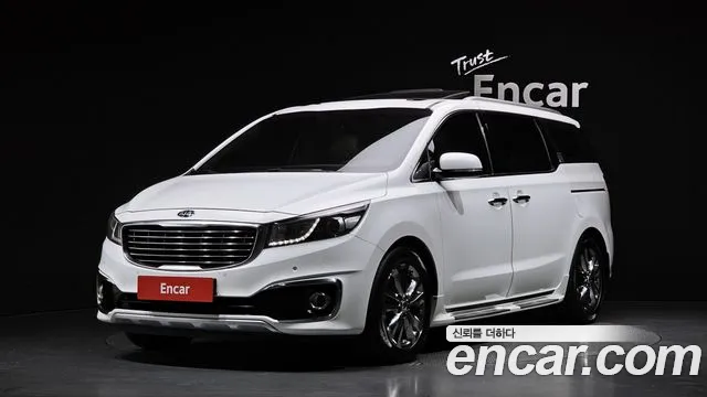 Kia Canival 2016 — photo 1