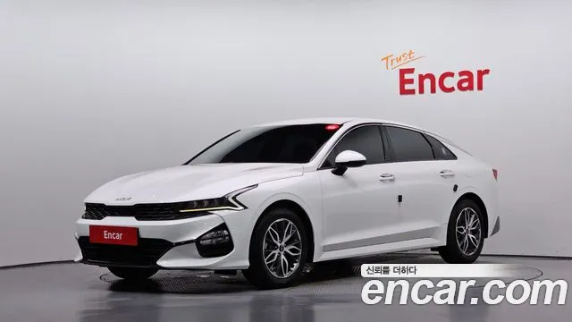 Kia K5 2023 — photo 1