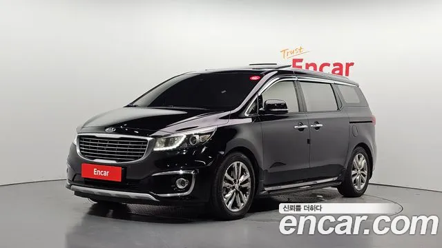 Kia Canival 2017 — photo 1