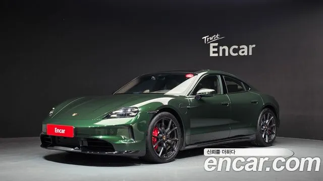 Porsche Taycan 2025 — photo 1