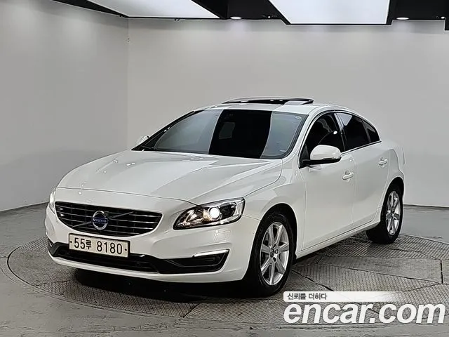 Volvo S60 2017 — photo 1