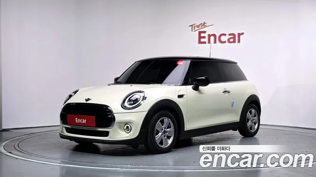 Mini Cooper 2020 — photo 1