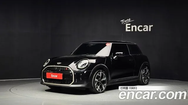 Mini Cooper 2026 — photo 1