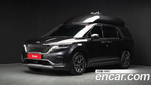 Kia Canival 2021 — photo 1