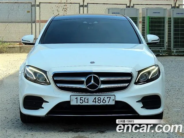 Mercedes-Benz E-Class 2019 — photo 1