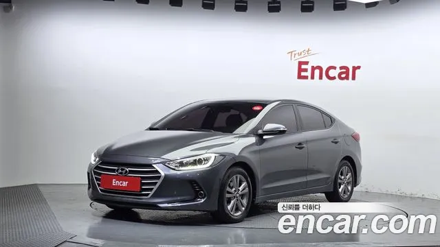 Hyundai AVANTE 2017 — photo 1