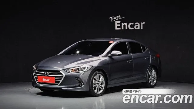 Hyundai AVANTE 2018 — photo 1