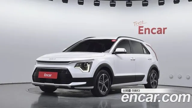 Kia Niro 2022 — photo 1