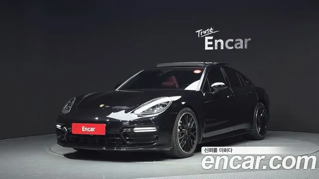 Porsche Panamera 2019 — photo 1