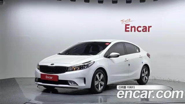 Kia K3 2018 — photo 1
