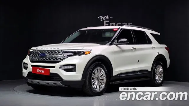 Ford Explorer 2020 — photo 1