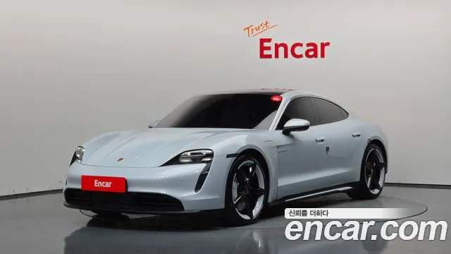 Porsche Taycan 2021 — photo 1