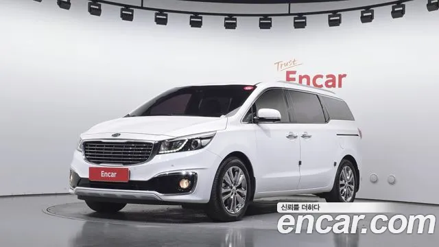 Kia Canival 2018 — photo 1