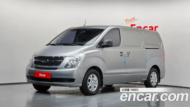 Hyundai Starex 2012 — photo 1