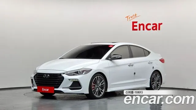 Hyundai AVANTE 2017 — photo 1