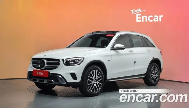 Mercedes-Benz GLC-Class 2021 — photo 1