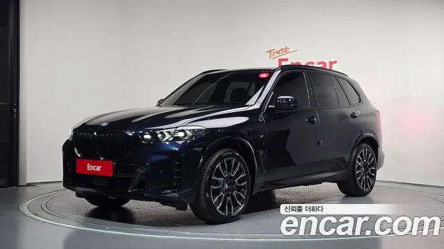 BMW X5 2026 — photo 1