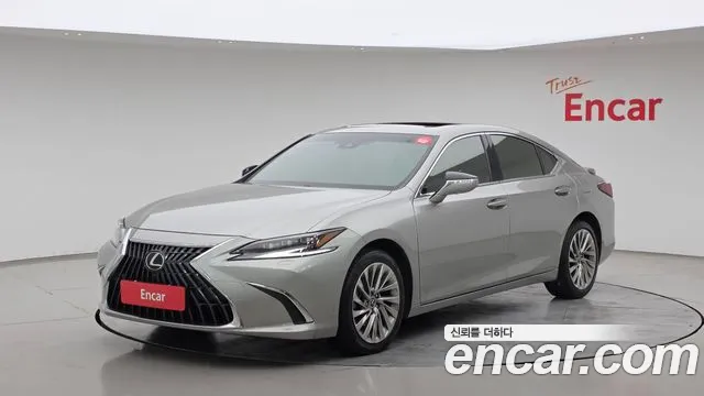 Lexus ES 2025 — photo 1