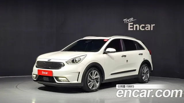 Kia Niro 2017 — photo 1