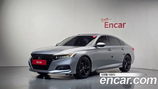 Honda Accord 2019 — photo 1