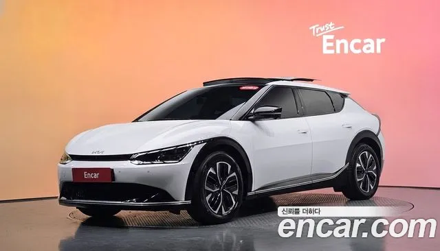 Kia EV6 2022 — photo 1