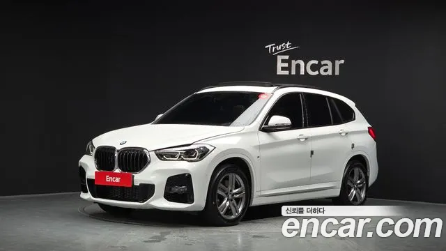 BMW X1 2022 — photo 1