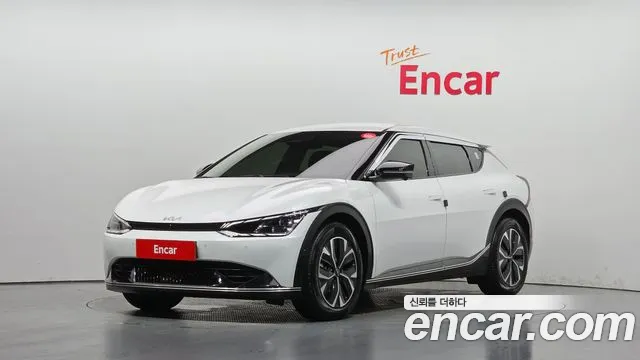 Kia EV6 2023 — photo 1