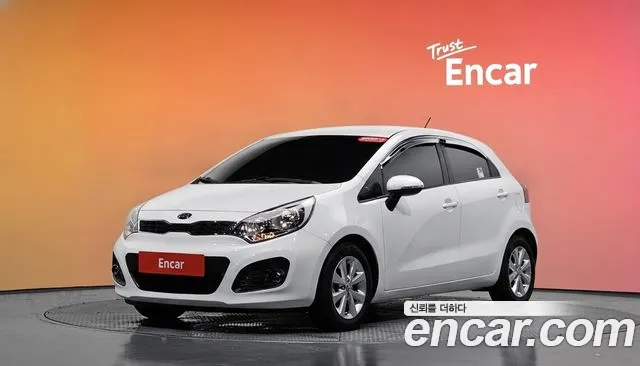 Kia pride 2014 — photo 1