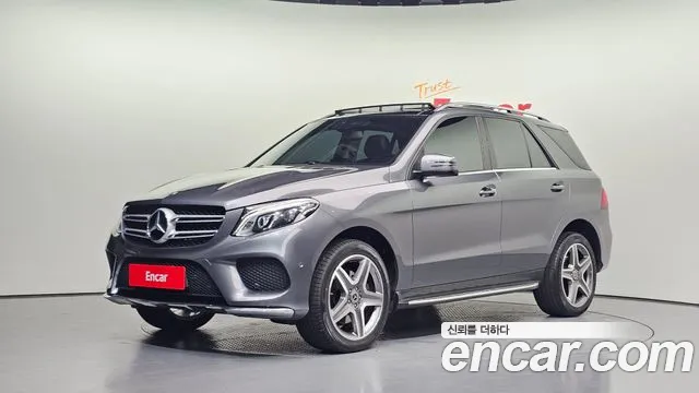 Mercedes-Benz GLE-Class 2017 — photo 1
