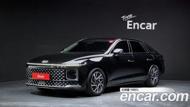Hyundai Grandeur 2023 — photo 1
