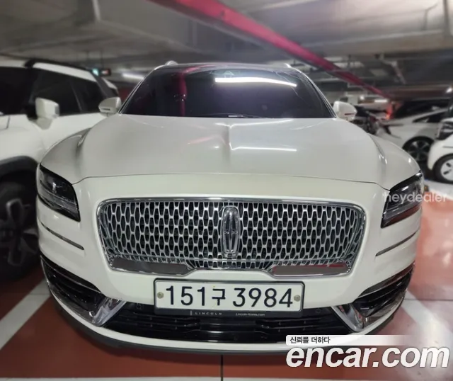 Lincoln Nautilus 2019 — photo 1