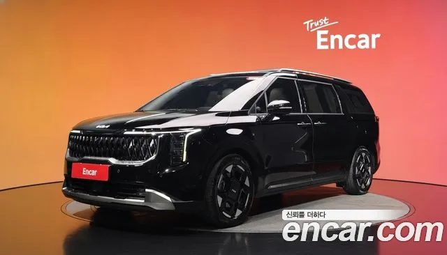 Kia Canival 2025 — photo 1