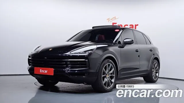 Porsche Cayenne 2021 — photo 1