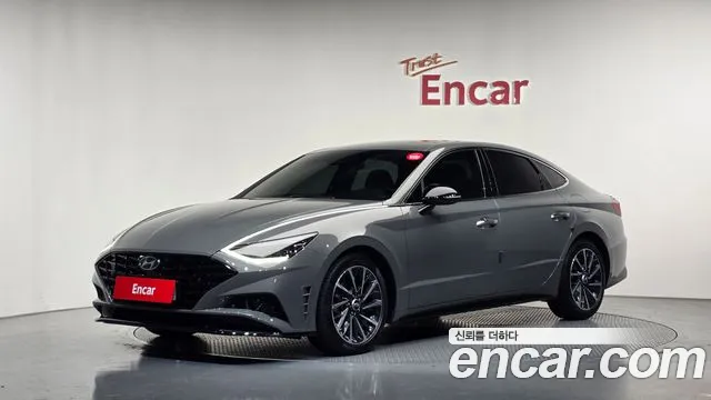 Hyundai Sonata 2022 — photo 1