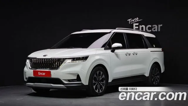 Kia Canival 2021 — photo 1